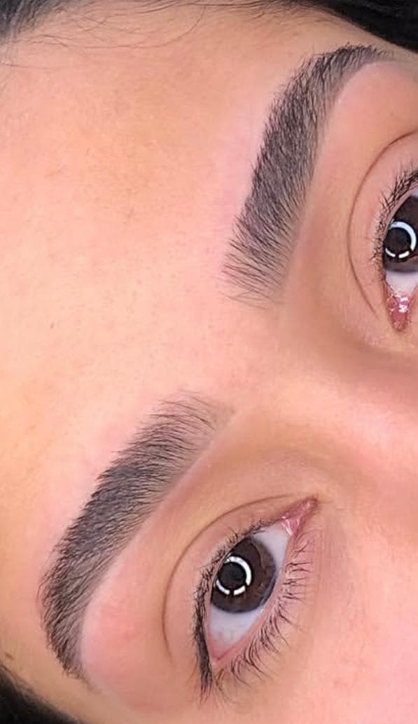 Design de Sobrancelhas